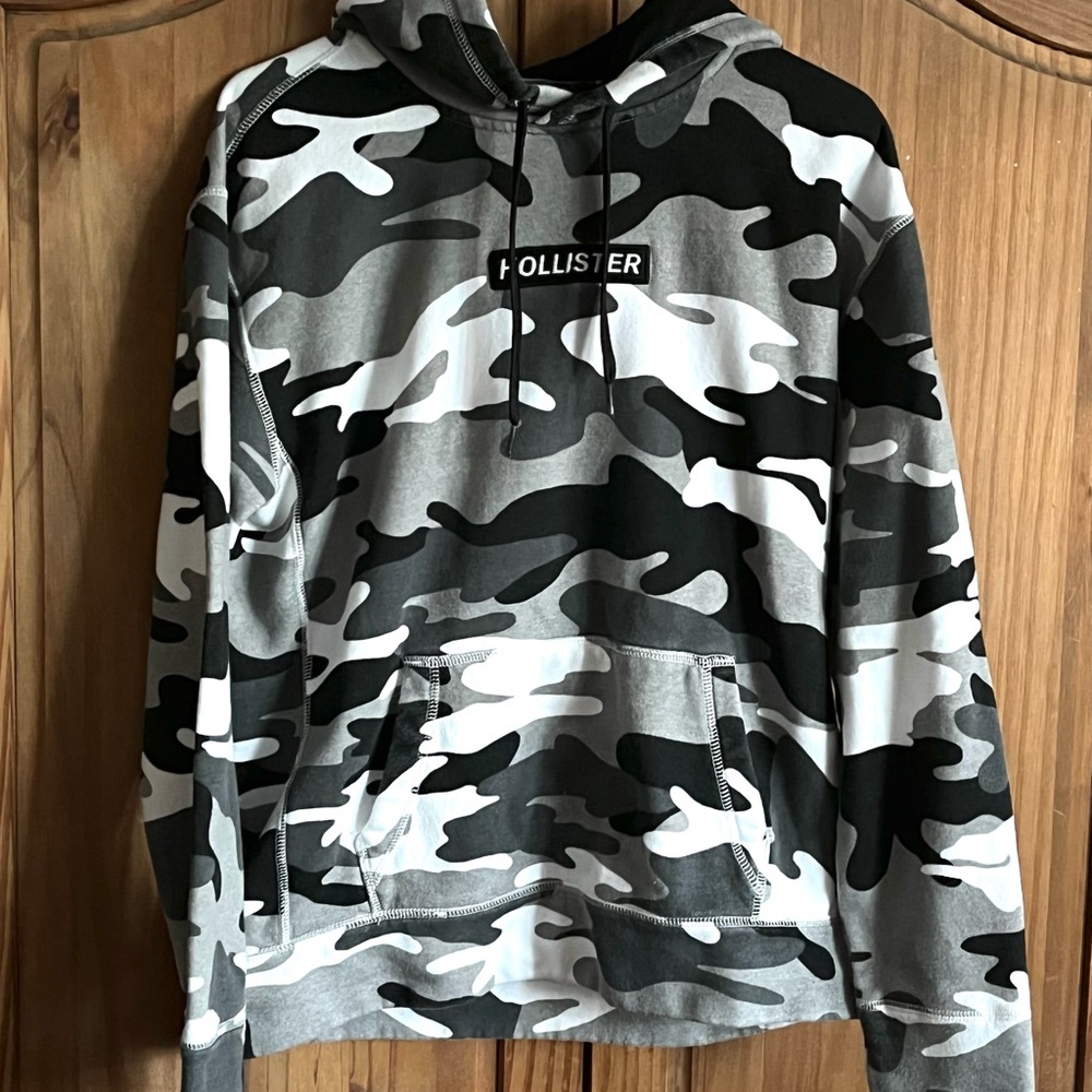 Hollister Hoodie - Men (or unisex) Size Small